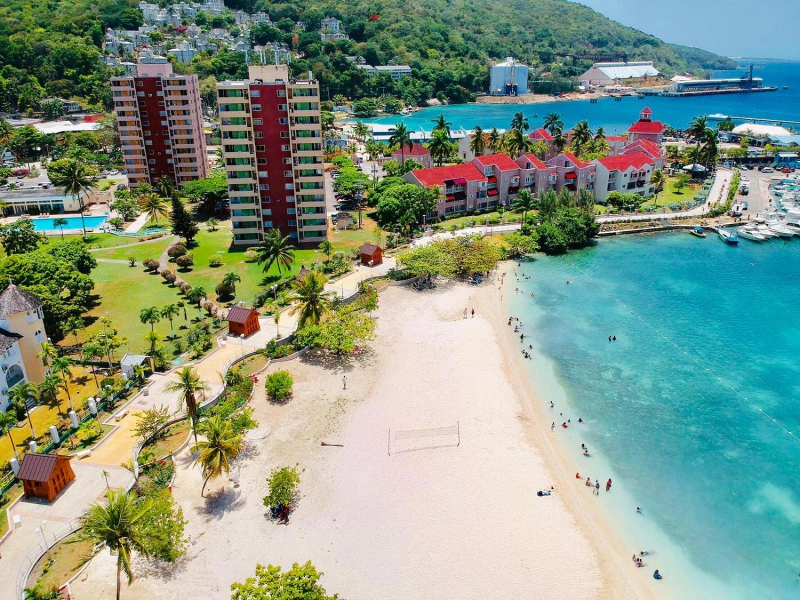 Beach Penthouse A25 Sandcastles Ocho Rios Exteriér fotografie